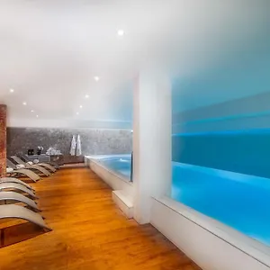 Montaigne & 4*, Cannes Frankreich