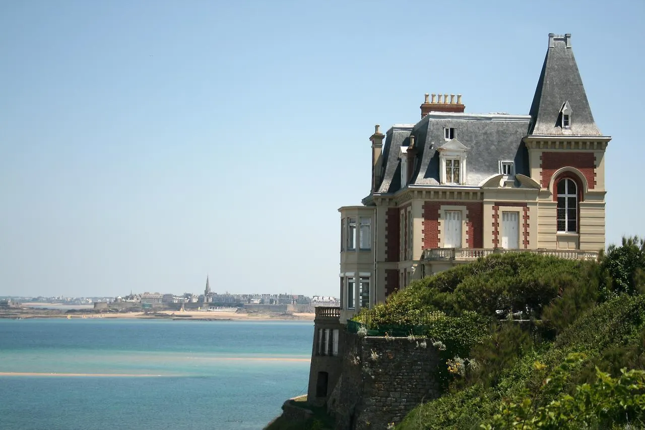 Bed & Breakfast Chambres D'Hotes Le Clos D'Enhaut Dinard